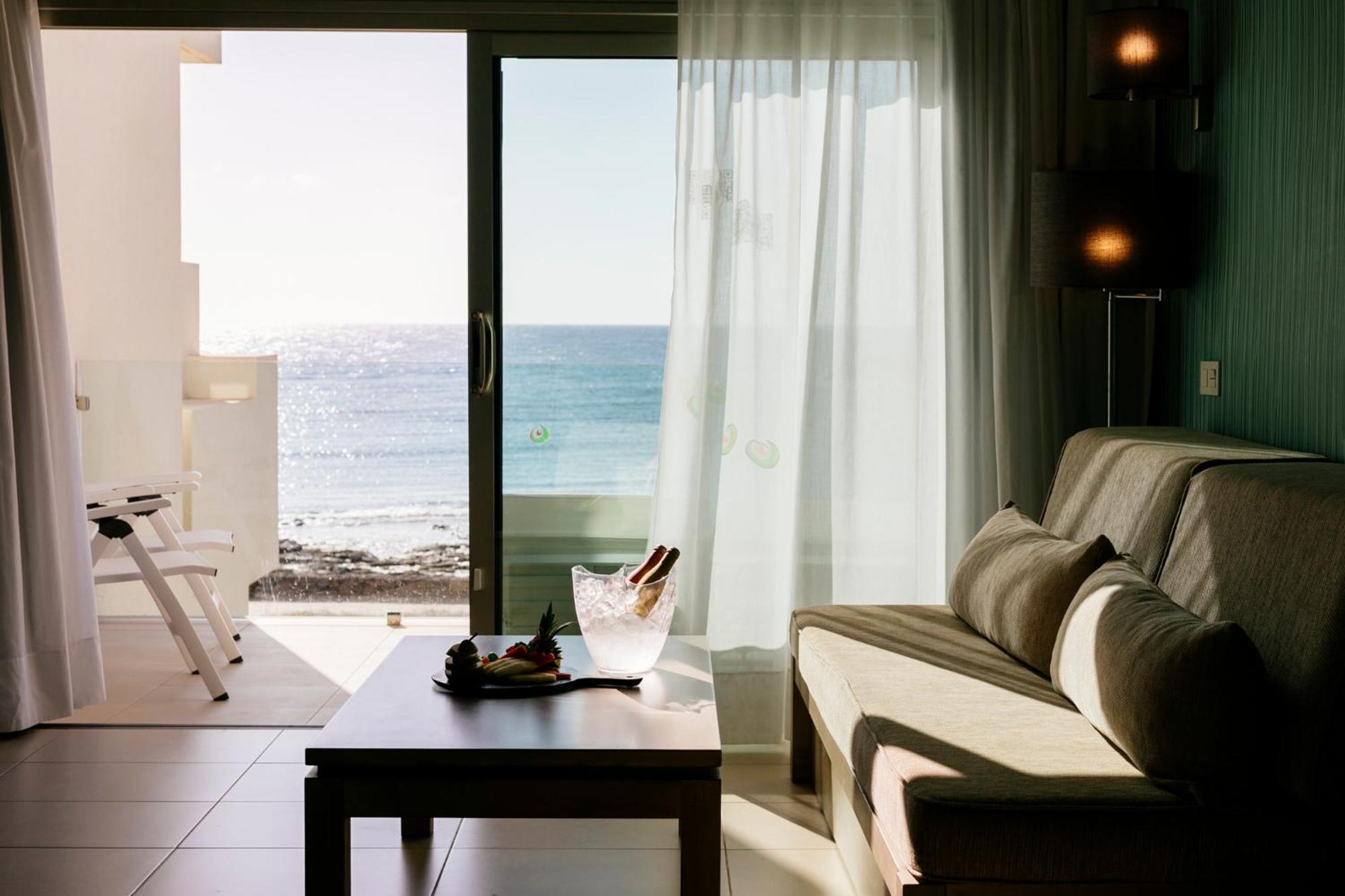 Hd Beach Resort กอสตา เตกีสเซ ภายนอก รูปภาพ