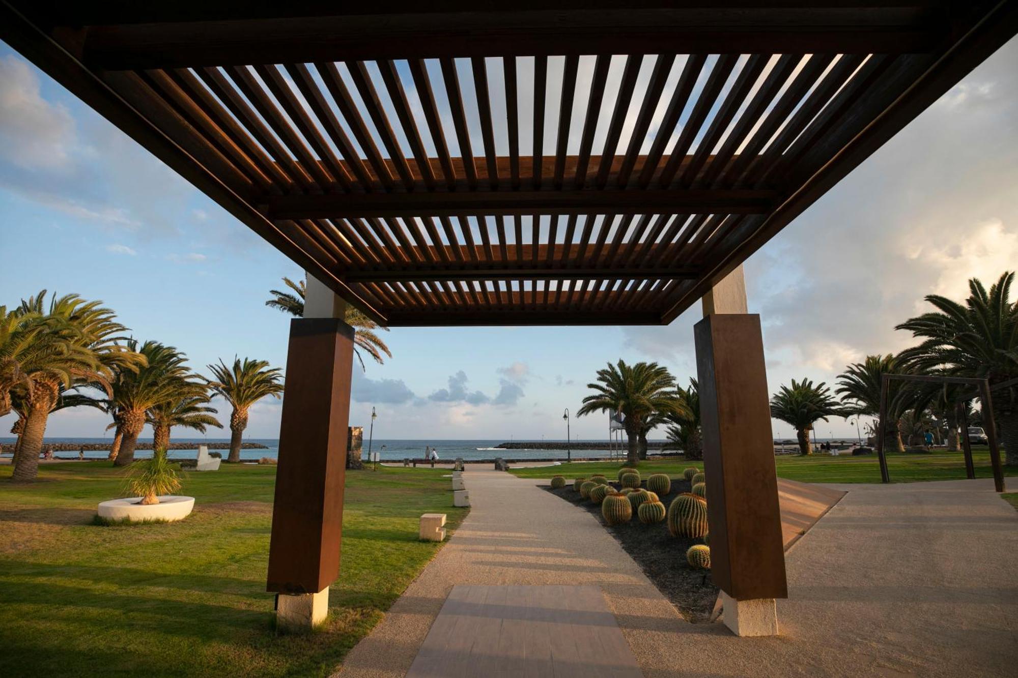 Hd Beach Resort กอสตา เตกีสเซ ภายนอก รูปภาพ